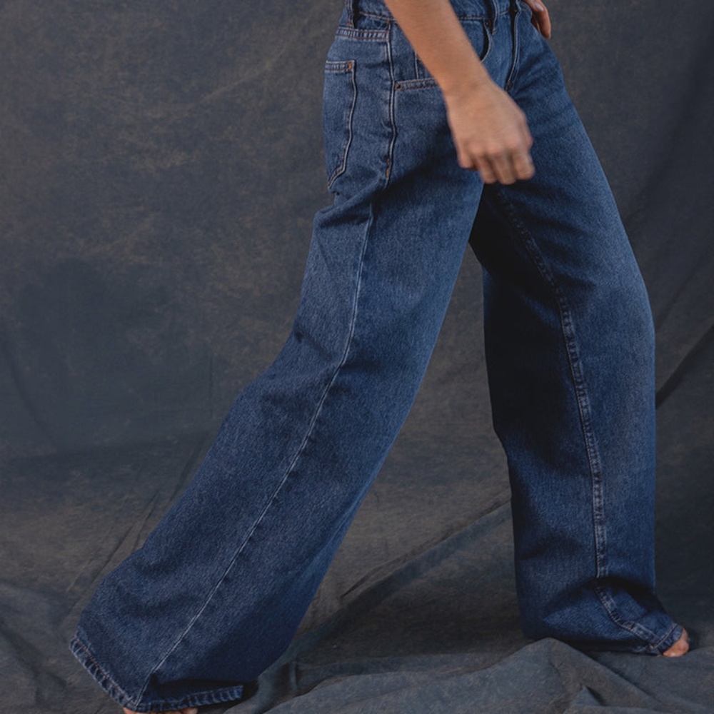 Motel Rocks Roomy Extra Wide Low Rise Jeans in Mid Blue Used Size W34 L30W34 L30